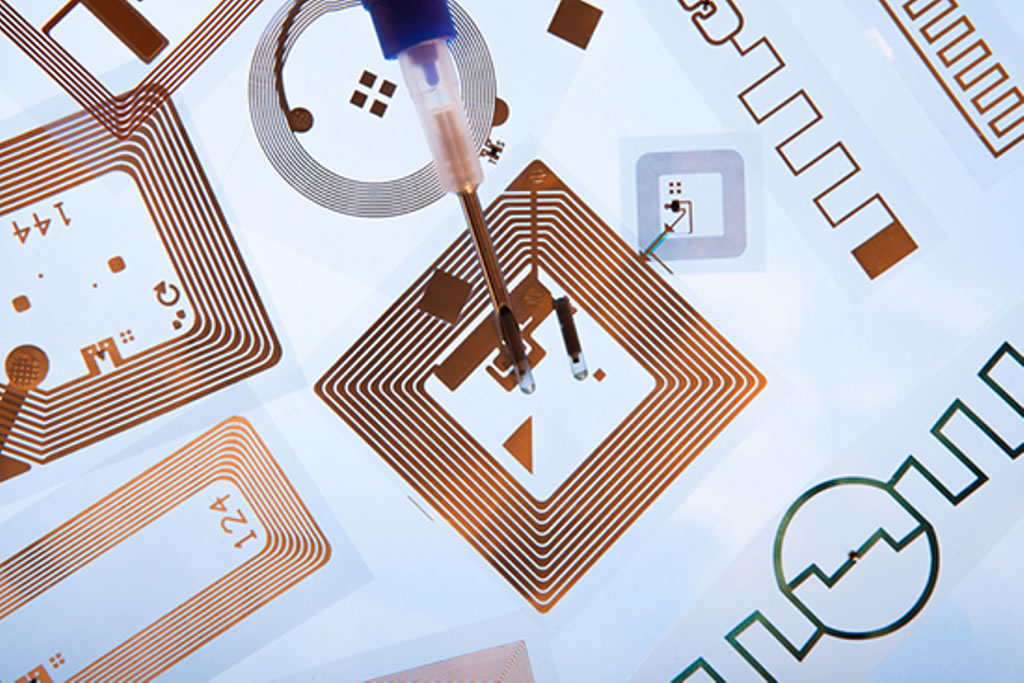 Les enjeux sont aussi sociétaux car la génération des digital natives pose plusieurs questions capitales